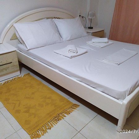 Georgia'S Family Apartment Ираклион Экстерьер фото