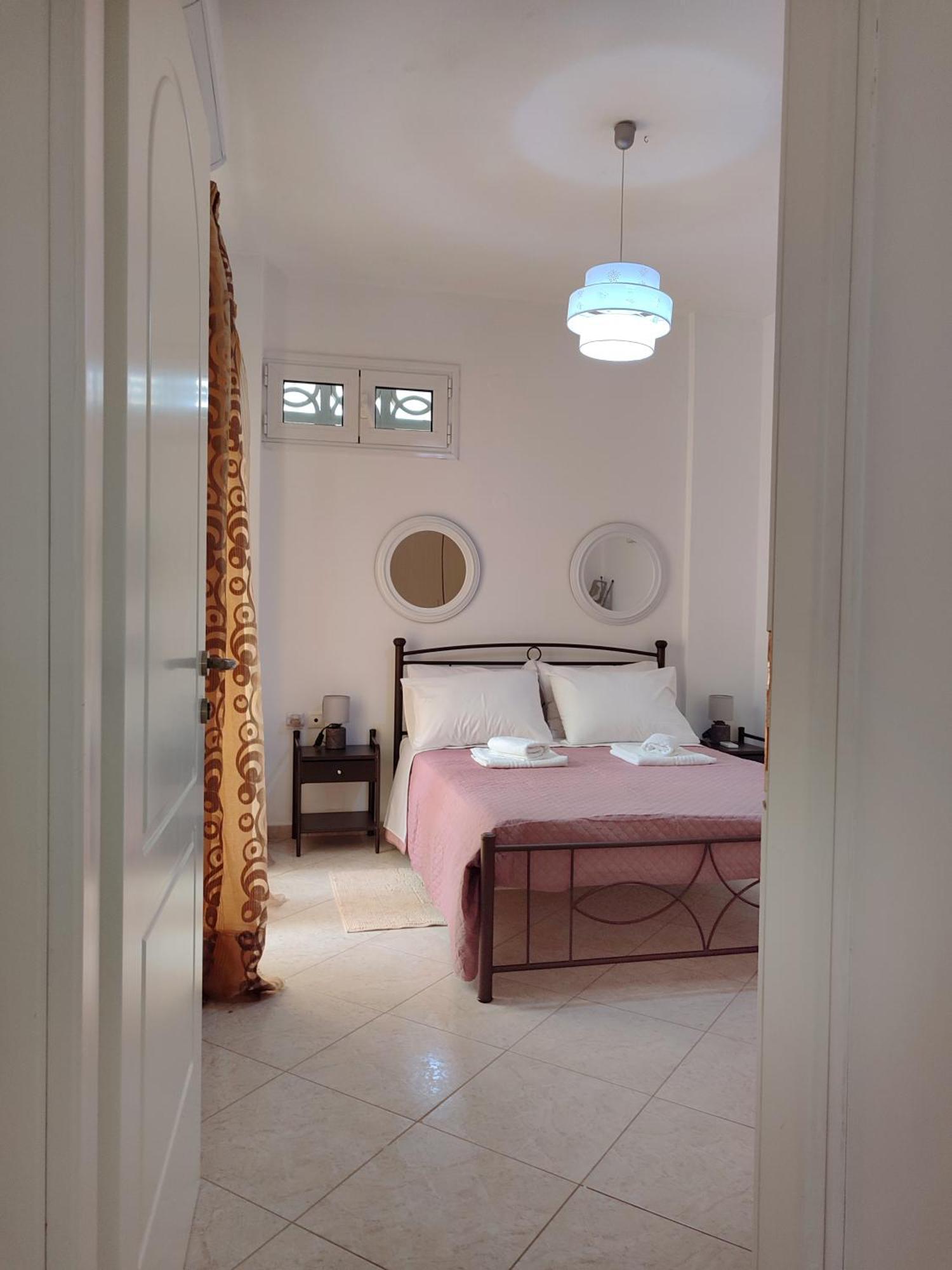 Georgia'S Family Apartment Ираклион Экстерьер фото