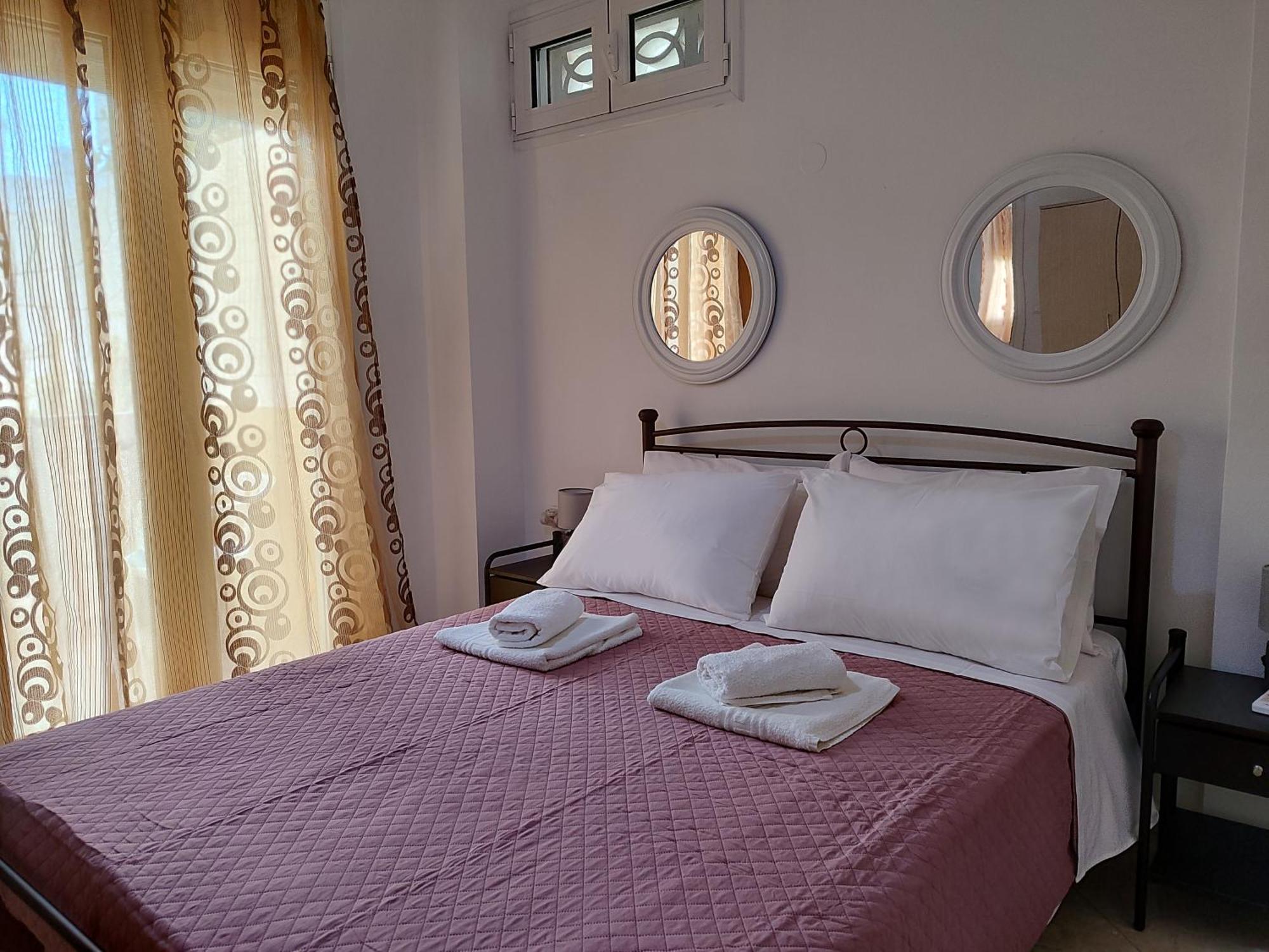 Georgia'S Family Apartment Ираклион Экстерьер фото