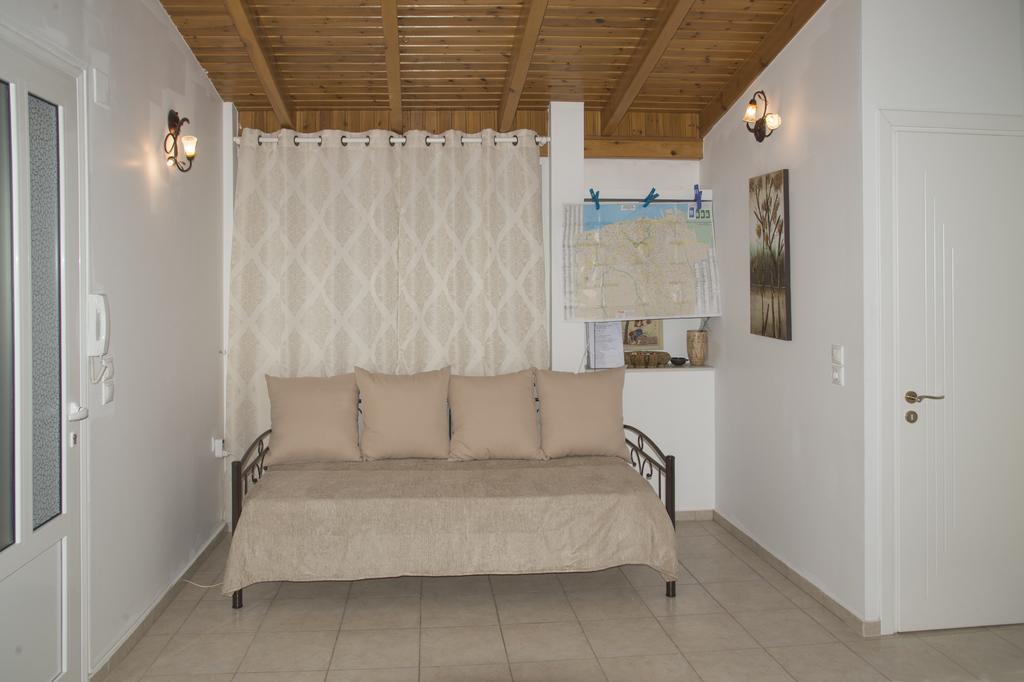 Georgia'S Family Apartment Ираклион Экстерьер фото